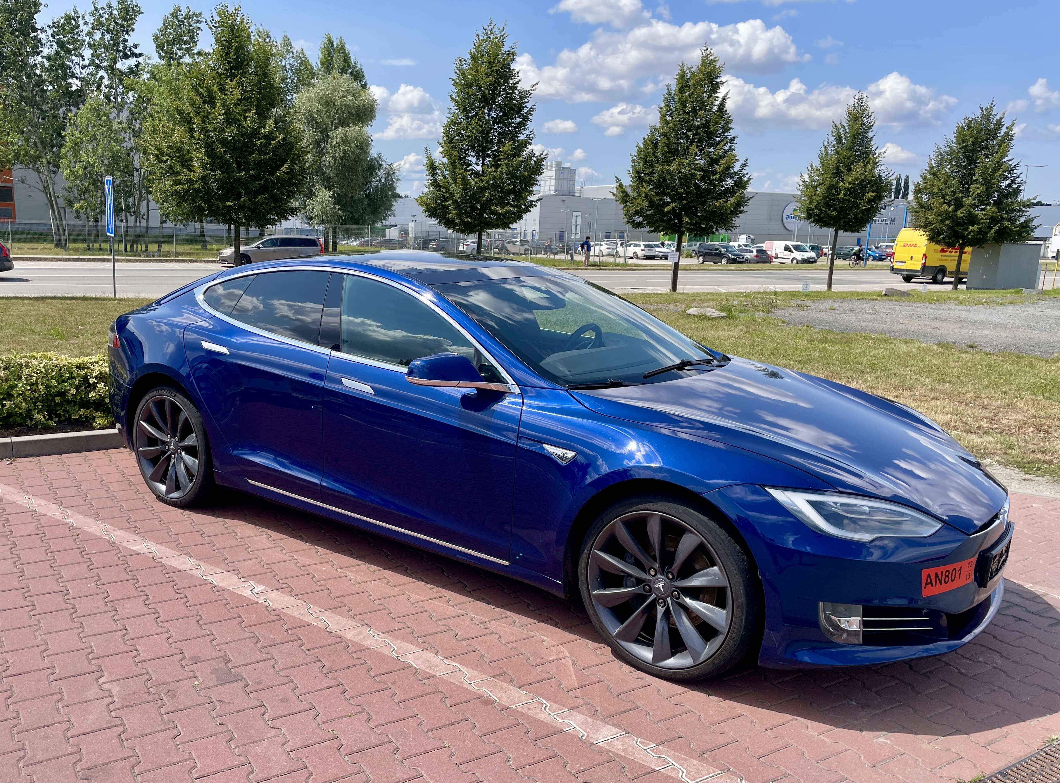 Tesla Model S 90D 2017
